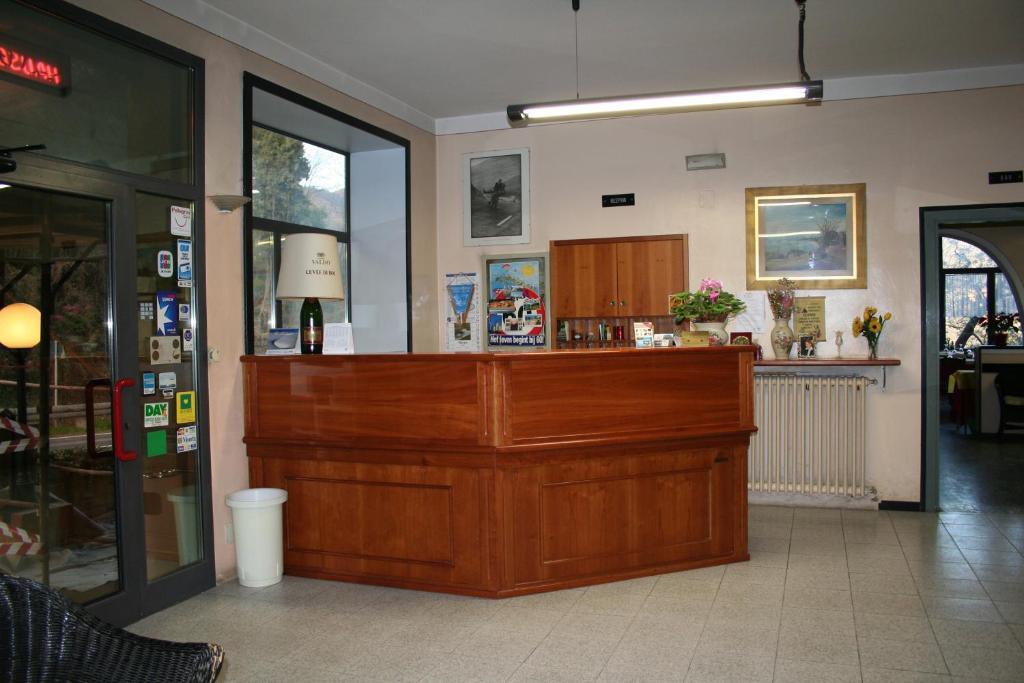 Hotel Olivi Salo Bagian luar foto