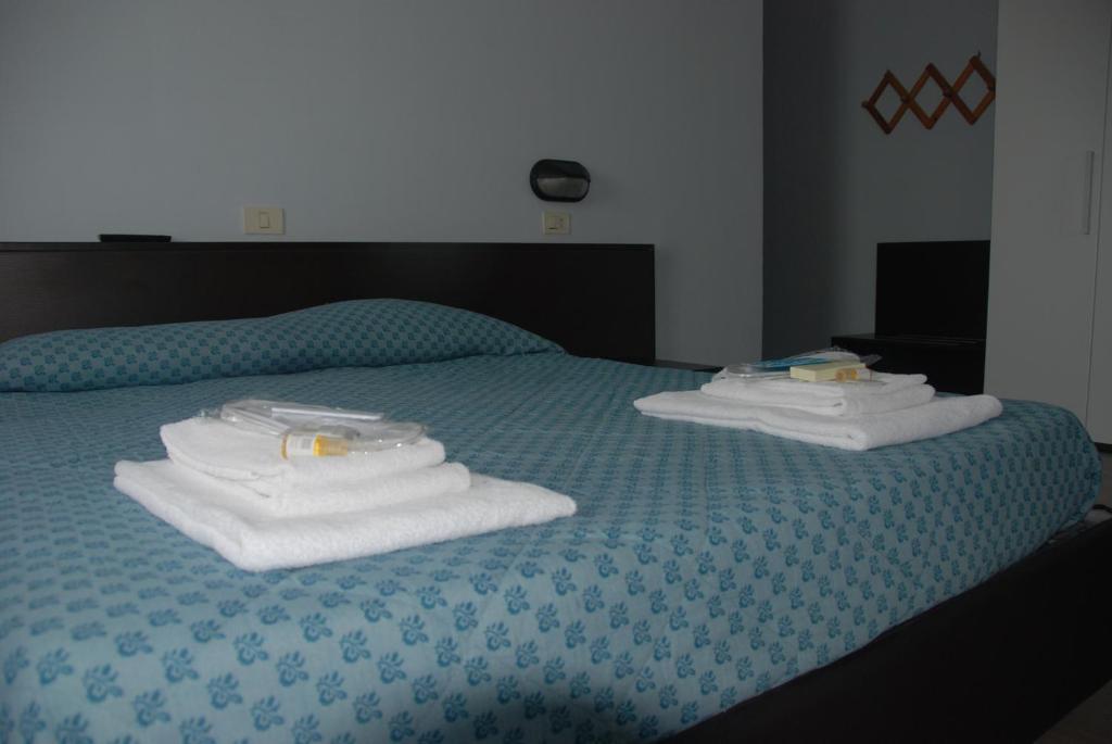Hotel Olivi Salo Bagian luar foto